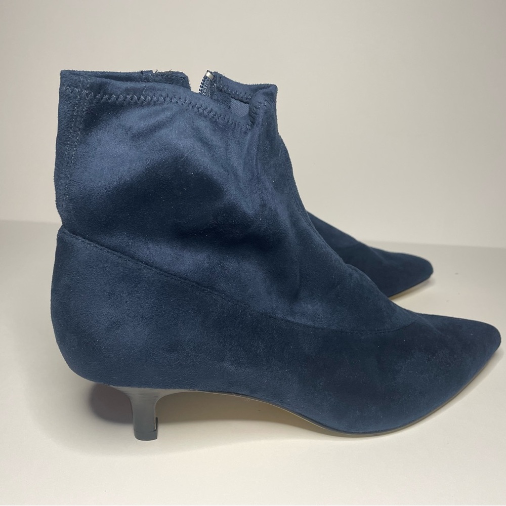 Bella Vita Stephanie II Bootie - NAVY size 9.5 W NEW, box, no tags